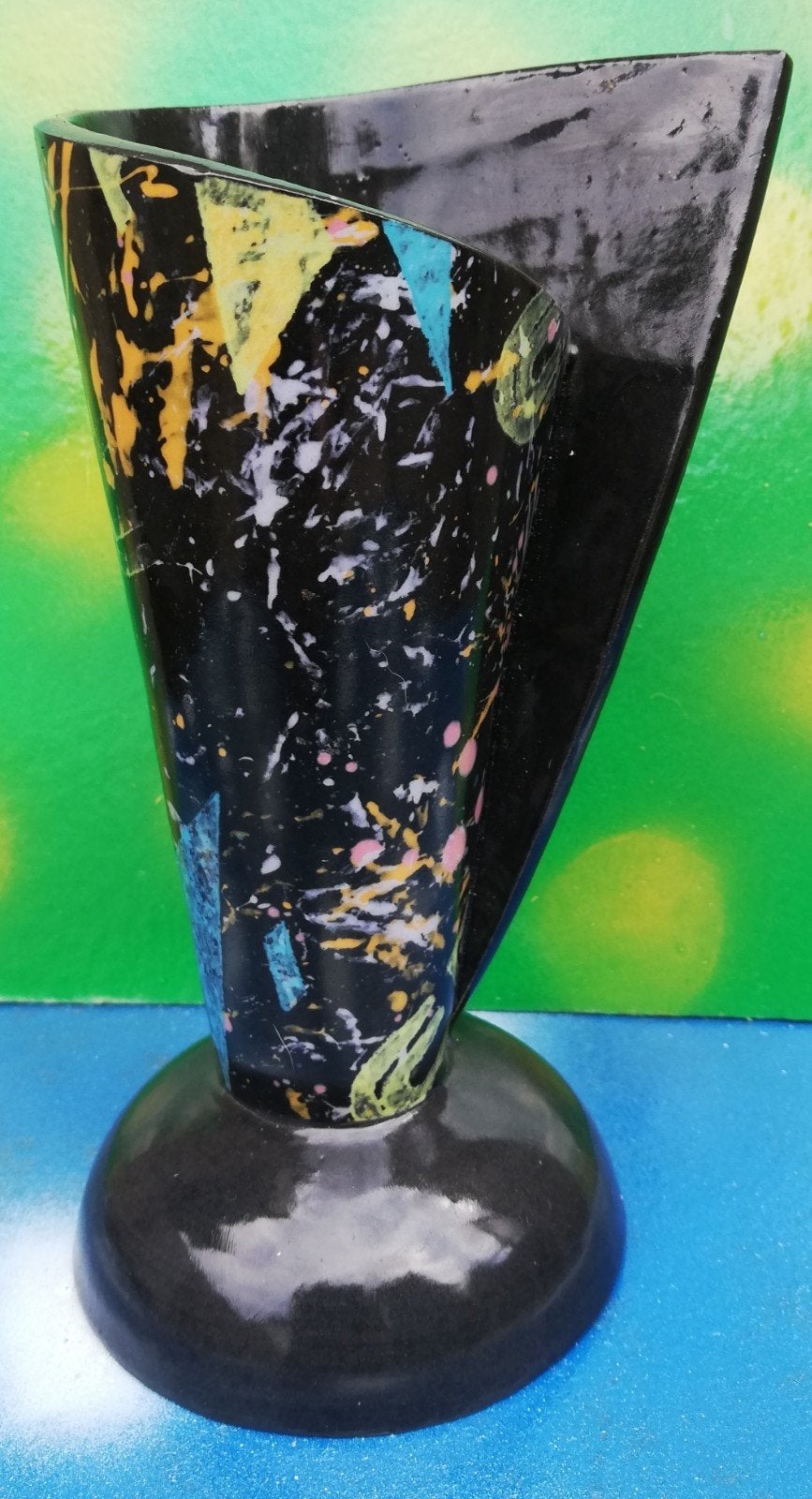Spiraalvaas. Kamphuis (1950). Keramiek. 17.5 cm., Ophalen