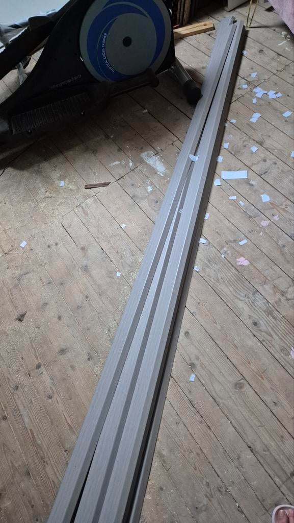 Nieuwe grijze plinten, 250 cm of meer., Nieuw, Ophalen of Verzenden, Mdf, 250 cm of meer