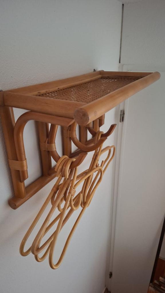 Vintage rotan wandkapstok met hoedenplank, Wandkapstok, Overige materialen, Gebruikt, Ophalen of Verzenden