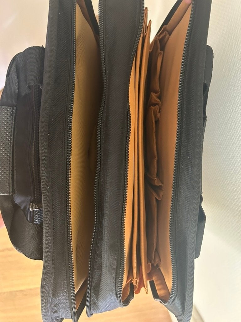 Samsonite laptoptas/aktetas – veel vakken – zeer nette staat, Computers en Software, Laptoptassen, 17 inch of meer, Nieuw, Aktetas