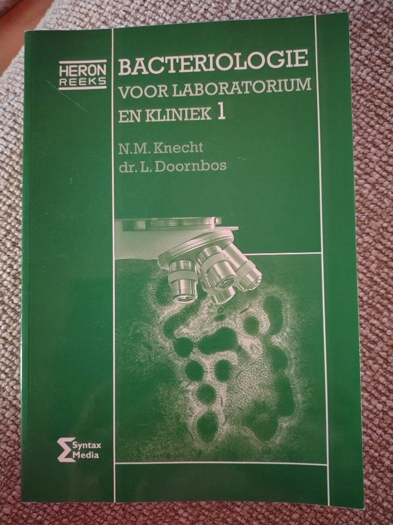 Bacteriologie voor laboratorium en kliniek 1 & 2, Boeken, Ophalen of Verzenden, Beta, Zo goed als nieuw, HBO