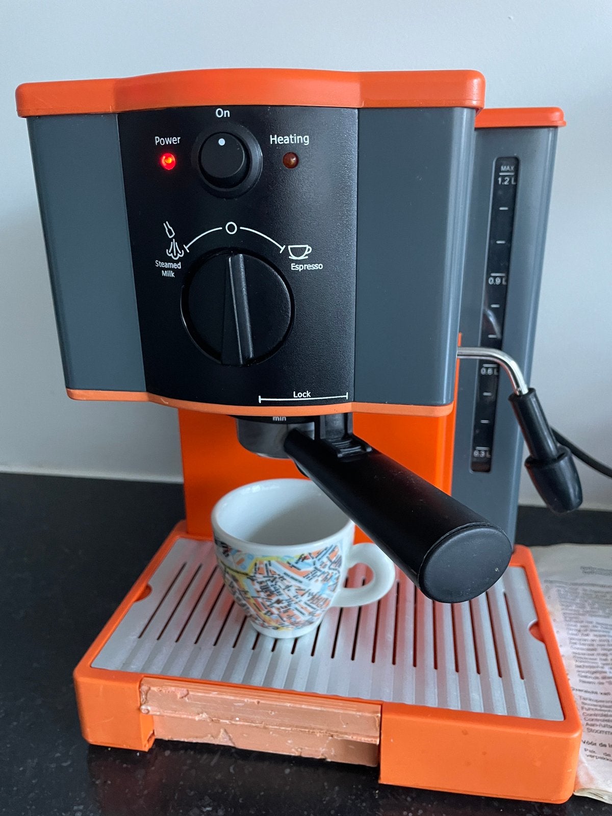 Vintage espressomachine koffiezetapparaat piston oranje, Witgoed en Apparatuur, Koffiezetapparaten, Ophalen, Espresso apparaat