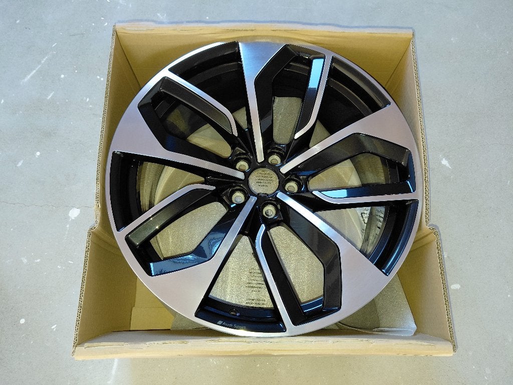 1 nieuwe originele 20 inch velg Audi RS4 en RS5, Ophalen