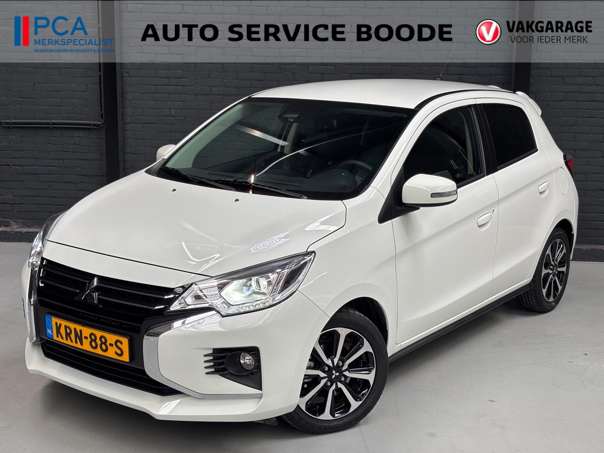 Mitsubishi Space Star 5-deurs 1.2 Instyle automaat (CVT) - c, Gebruikt, Leder en Stof, Wit, Bedrijf