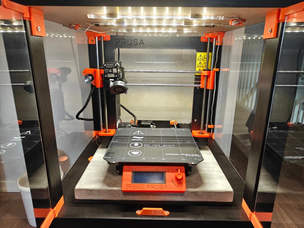 Prusa Mark3S met kast, Computers en Software, 3D Printers, Ophalen