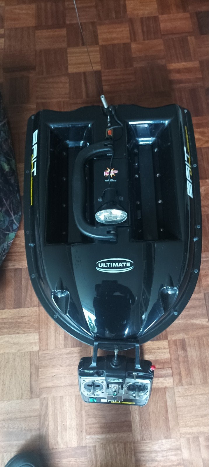 Ultimate Baitboat met afstandsbediening en tas, Ophalen of Verzenden, Gebruikt, Overige typen