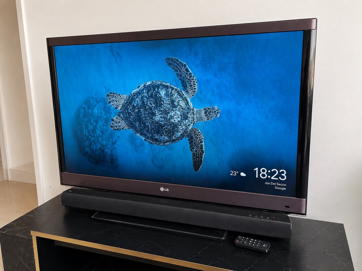 LG televisie 42 inch (107 cm), 50 Hz, Ophalen of Verzenden, Zo goed als nieuw, 100 cm of meer
