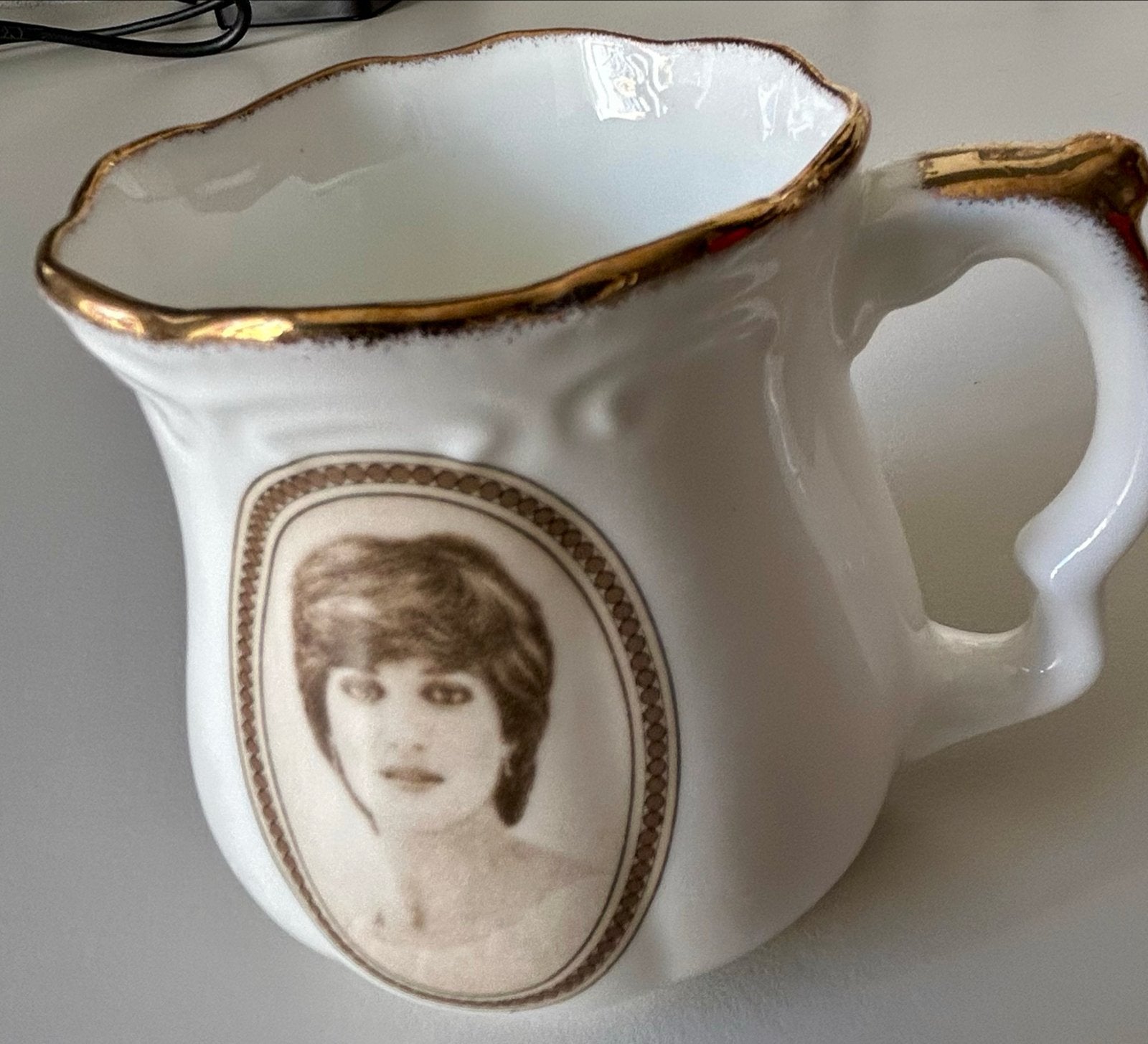 Diana Princess of Wales Herdenkingsmok, Verzamelen, Ophalen, Zo goed als nieuw, Servies