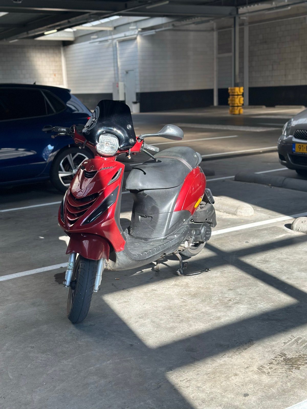 Piaggio Zip IGET 2022 met Akrapovic ❗️MOET WEG❗️, Maximaal 45 km/u, Zip, Ophalen of Verzenden, Zo goed als nieuw