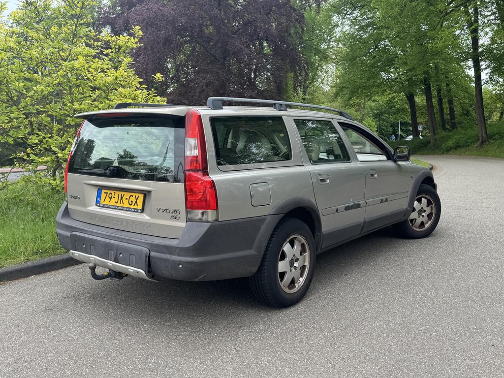 Volvo XC70 ( 2X ) CROSS COUNTRY AUT 2.4 T LEDER (bj 2002), XC70, Beige, 2435 cc, Vierwielaandrijving