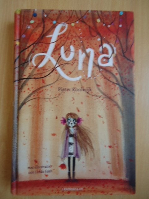 Luna, Pieter Koolwijk, Boeken, Ophalen of Verzenden, Gelezen