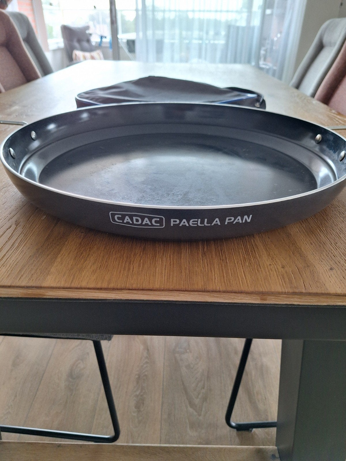 bbq op gas als ekstra paella pan, Ophalen, Zo goed als nieuw, Zie hoes en foto