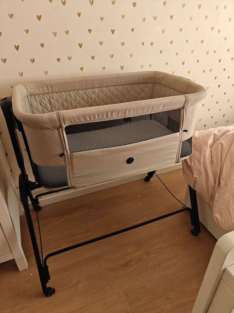 Q-Breez Plus Mild Taupe | prima staat en compleet, Huis en Inrichting, Slaapkamer | Nachtkastjes, 70 cm of meer, 65 cm of meer