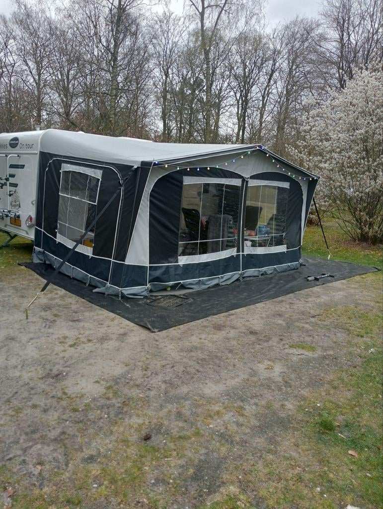 Dorema Caravan Voortent Maat 11 - Nieuwstaat, Compleet, Caravans en Kamperen, Voortenten en Luifels, Ophalen of Verzenden, Zo goed als nieuw