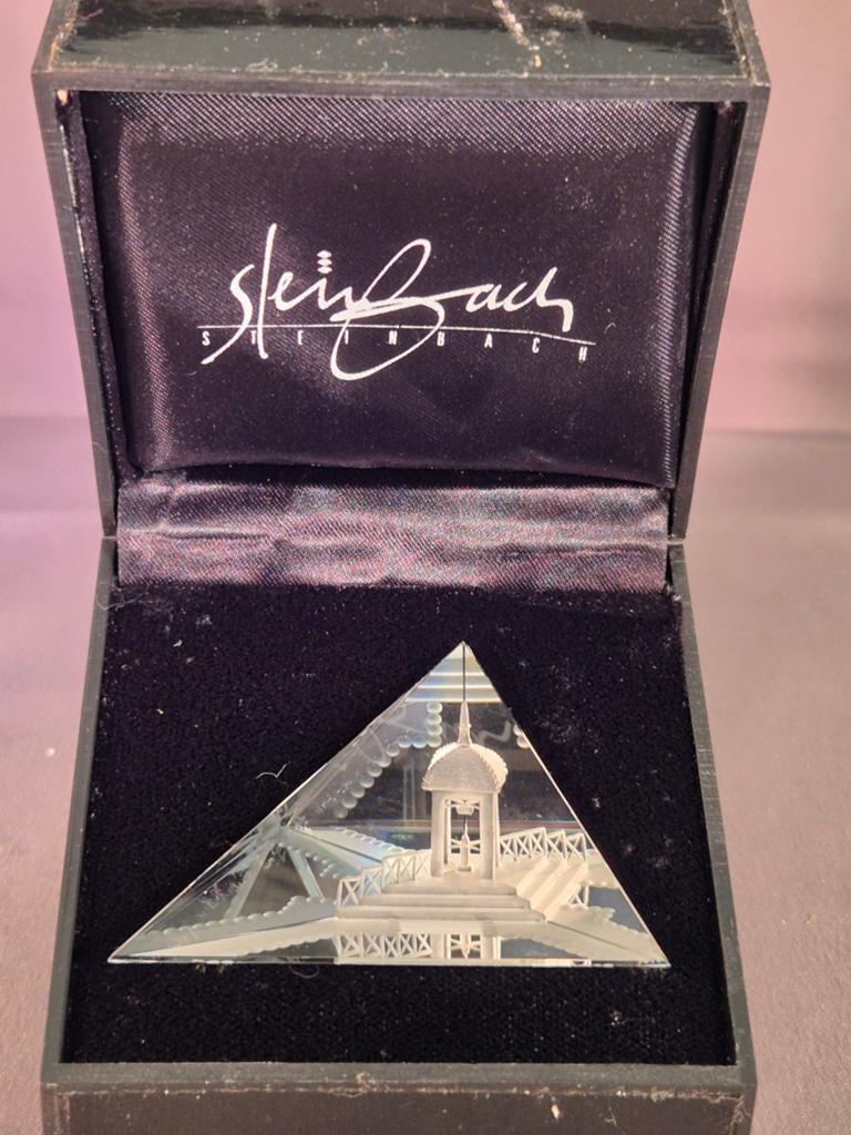 Steinbach Glazen Piramide met Gedetailleerde Scène, Ophalen of Verzenden