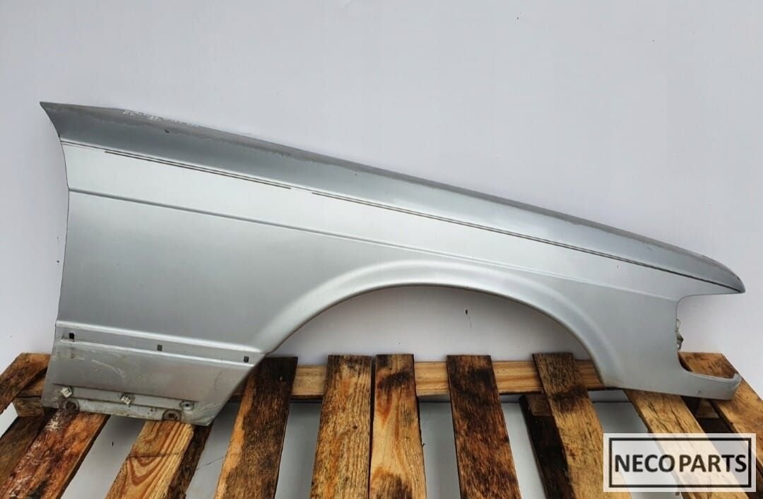 MERCEDES BENZ S KLASSE W126 VOORSCHERM SPATBORD, Auto-onderdelen, Gebruikt, -, Ophalen of Verzenden, Bumper