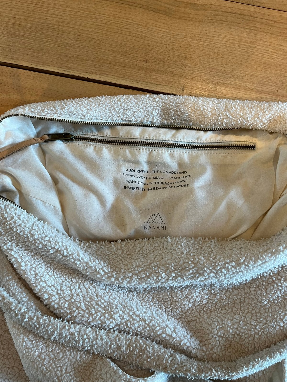 Nanami luiertas cremewit teddy  - Zacht en Comfortabel, Overige typen, Zo goed als nieuw, Buik, Rug of Zij, Ophalen