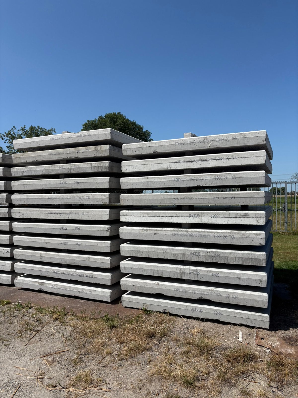 50 betonplaten B keus Nieuw, Tuin en Terras, Ophalen, Zo goed als nieuw, Beton, Overige typen