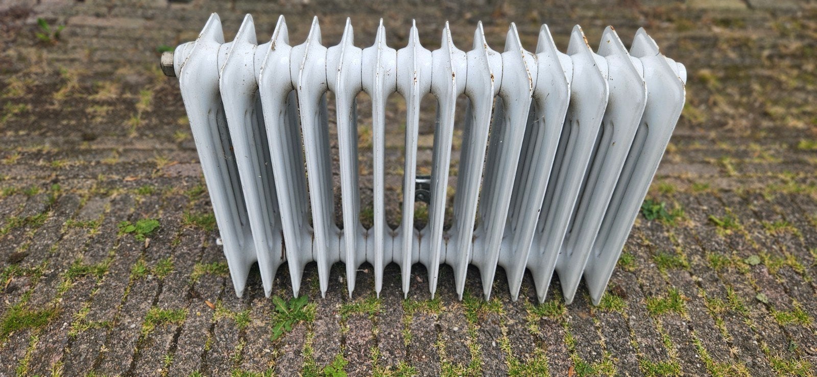 radiator - 65 cm breed, Doe-het-zelf en Verbouw, Ophalen, 30 tot 80 cm, Gebruikt, Radiator