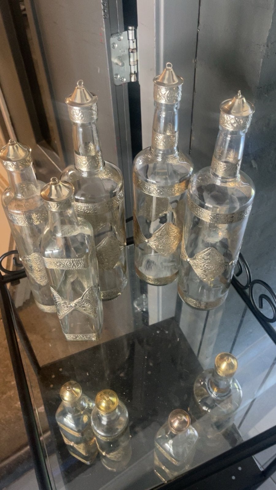 Zilveren flessen voor drinken en olie, Met patroon/structuur, Nieuw, Ophalen of Verzenden, Glas