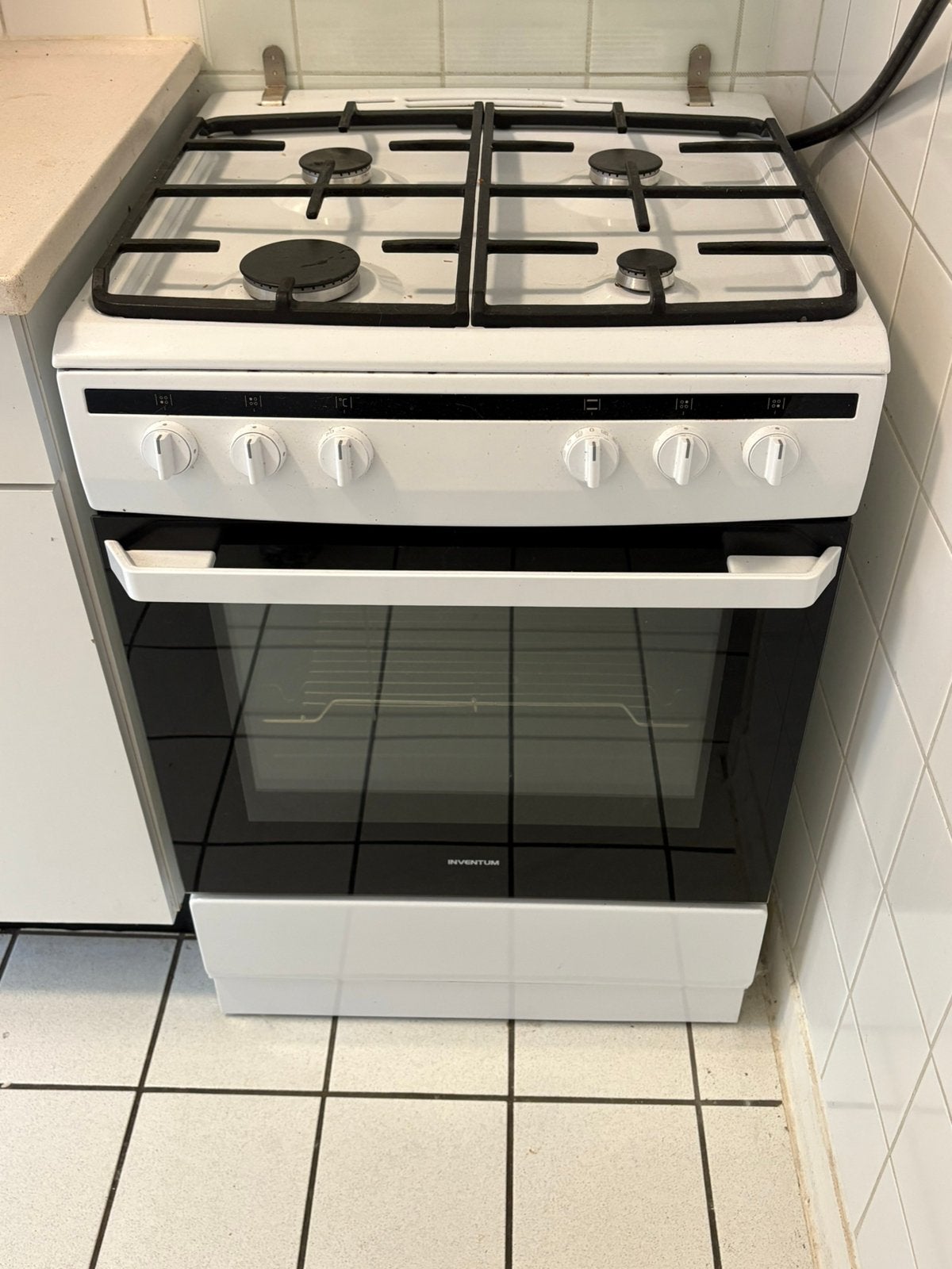 Inventum gasfornuis, Witgoed en Apparatuur, Fornuizen, Ophalen, Gebruikt, 4 kookzones, Gas