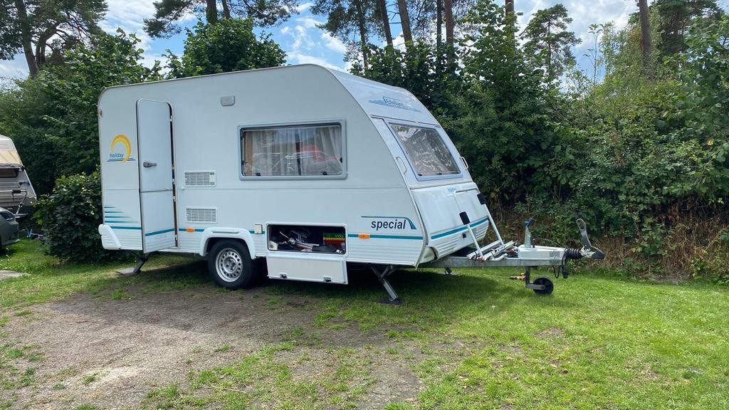 Eifelland Holiday E400/2 Caravan, 750 - 1000 kg, 4 tot 5 meter, Tot en met 2, Omvormbare zithoek