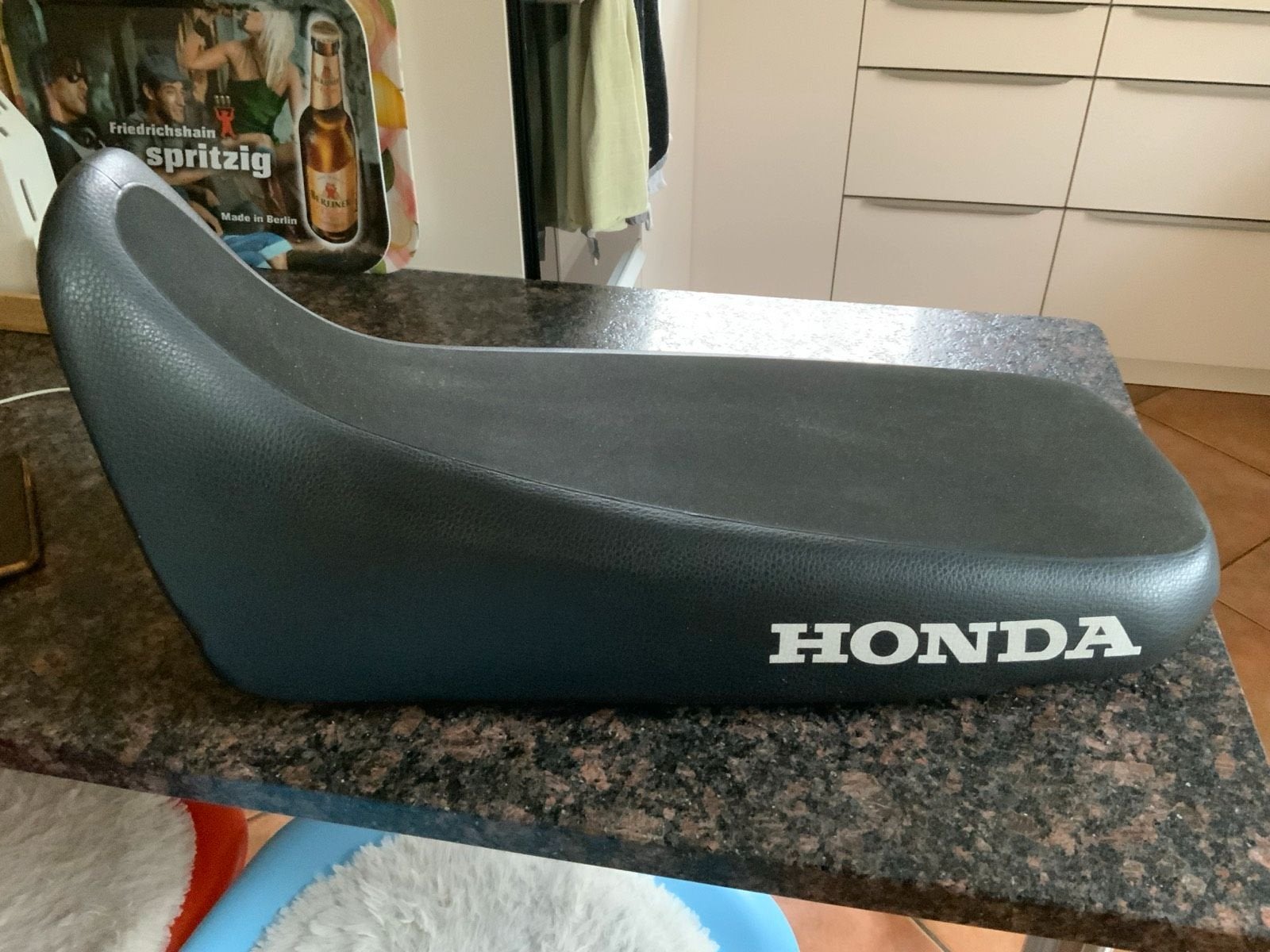 Origineel zadel voor een Honda Africa Twin 750 RD07, Ophalen of Verzenden, Gebruikt