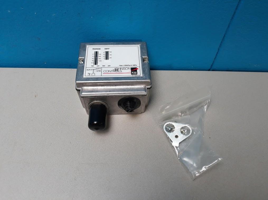 Drukverschilschakelaar Johnson controls 0,2-4bar P48AAA-9120, Niet ingevuld, Cv-ketel of Combi-ketel, Niet ingevuld, Nieuw