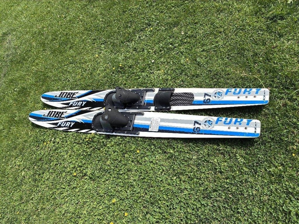 Jobe Fury 67 Waterski’s (170 cm) Gebruikt in nette staat, Watersport en Boten, Ophalen, Gebruikt, 160 cm of meer, Waterski's