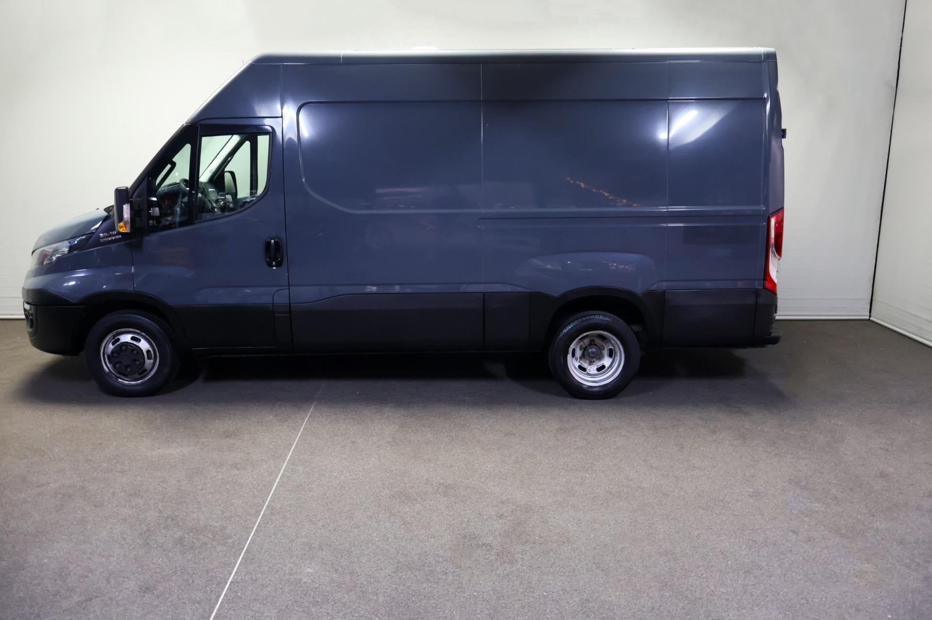 Iveco Daily 35C18V 3.0 352 (N1 uitvoering), Automaat, Achterwielaandrijving, Gebruikt, Euro 6