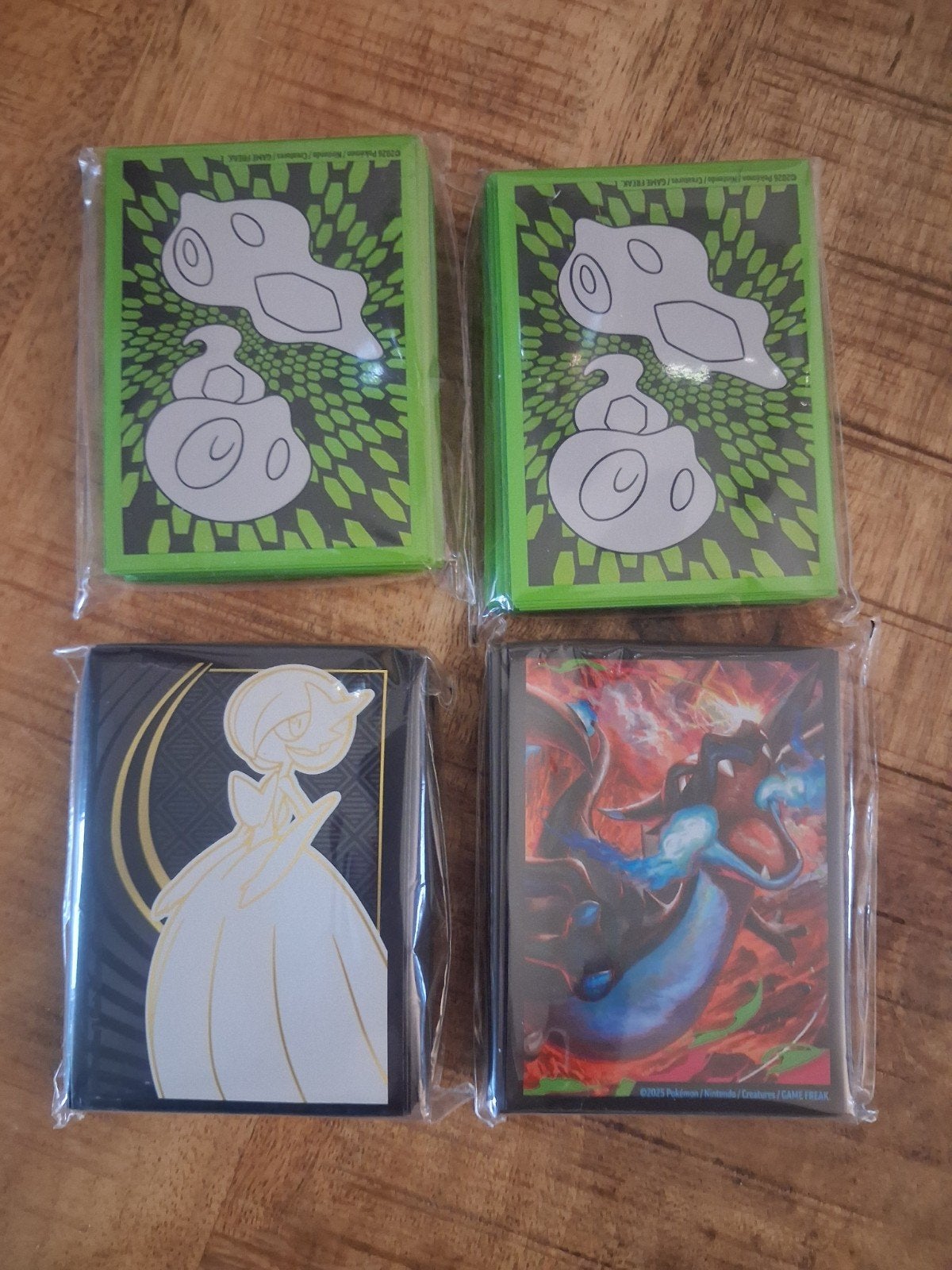 Pokémon Setjes card sleeves. Zie beschrijving., Ophalen of Verzenden, Nieuw, Sleeves of Kaarthoesjes