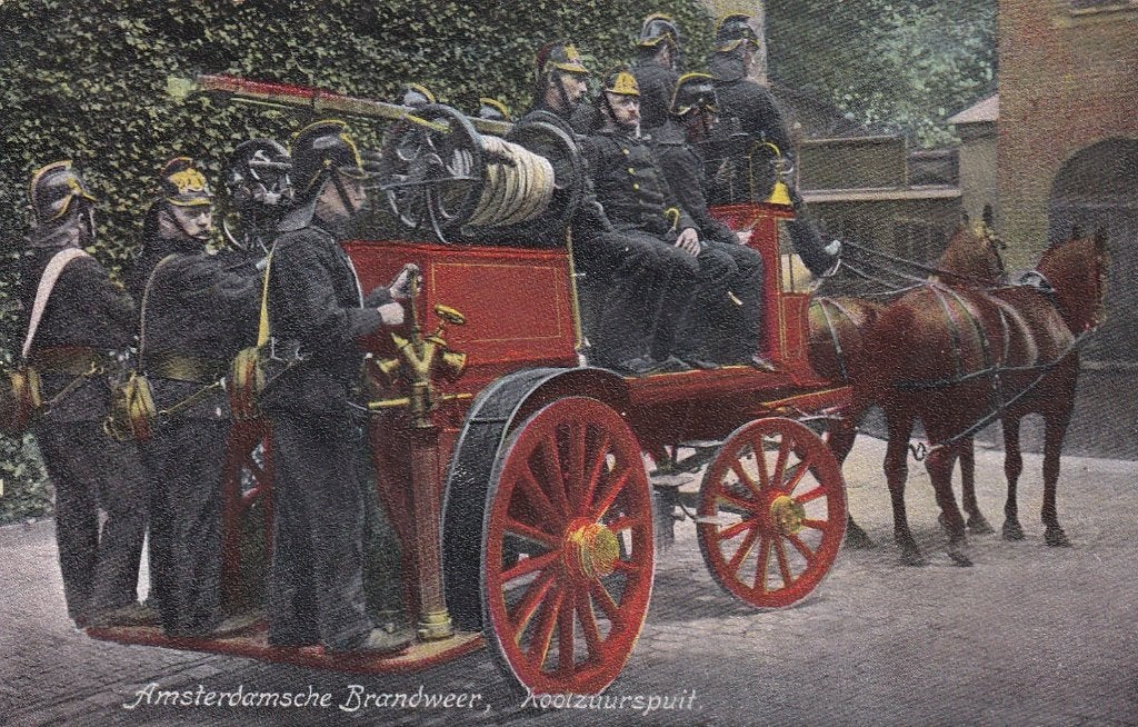 Oude Ansichtkaart: Amsterdamse Brandweer, Kooizuurspuit, Verzamelen, Ophalen of Verzenden, Voor 1920, Ongelopen, Noord-Holland