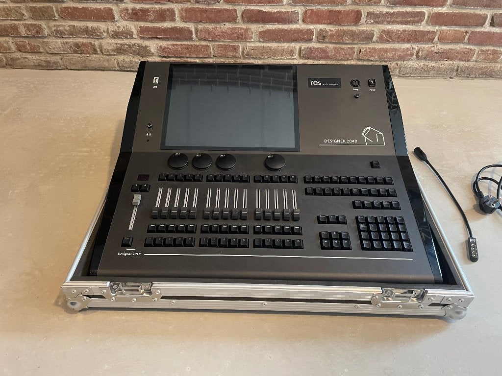 FOS Designer 2048 lichttafel / DMX controller + flightcase, Muziek en Instrumenten, Ophalen, Zo goed als nieuw, Licht