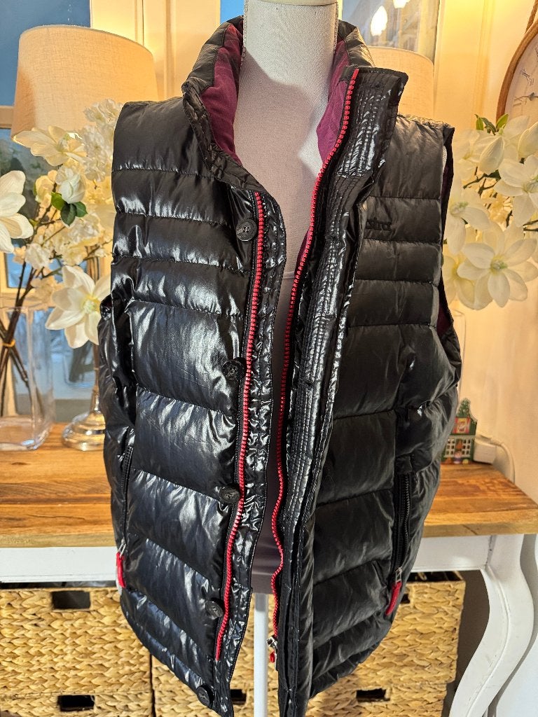 Zwarte, lange, glanzende bodywarmer Gaastra, 40+/L, ZGAN., Ophalen of Verzenden, Nieuw, Maat 38/40 (M), Zwart