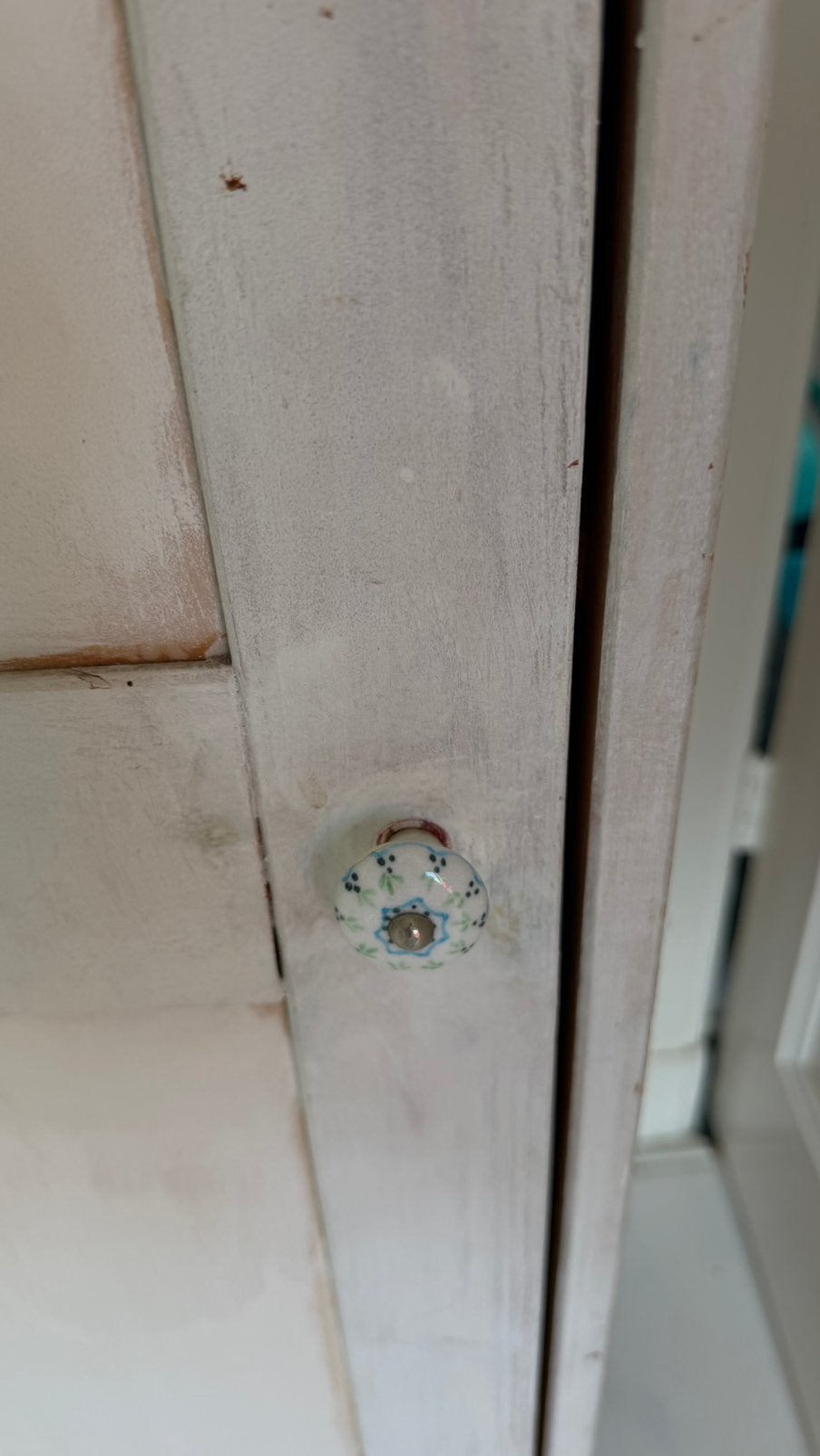 Massief houten kinderkast in huisvorm, Ophalen, Gebruikt