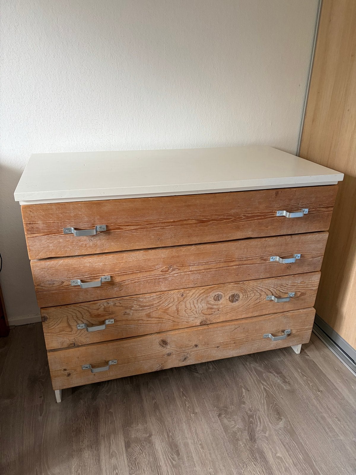 Kommode / Ladekast met 4 laden - Prima staat, Ophalen, Gebruikt, 50 tot 100 cm, 3 of 4 laden