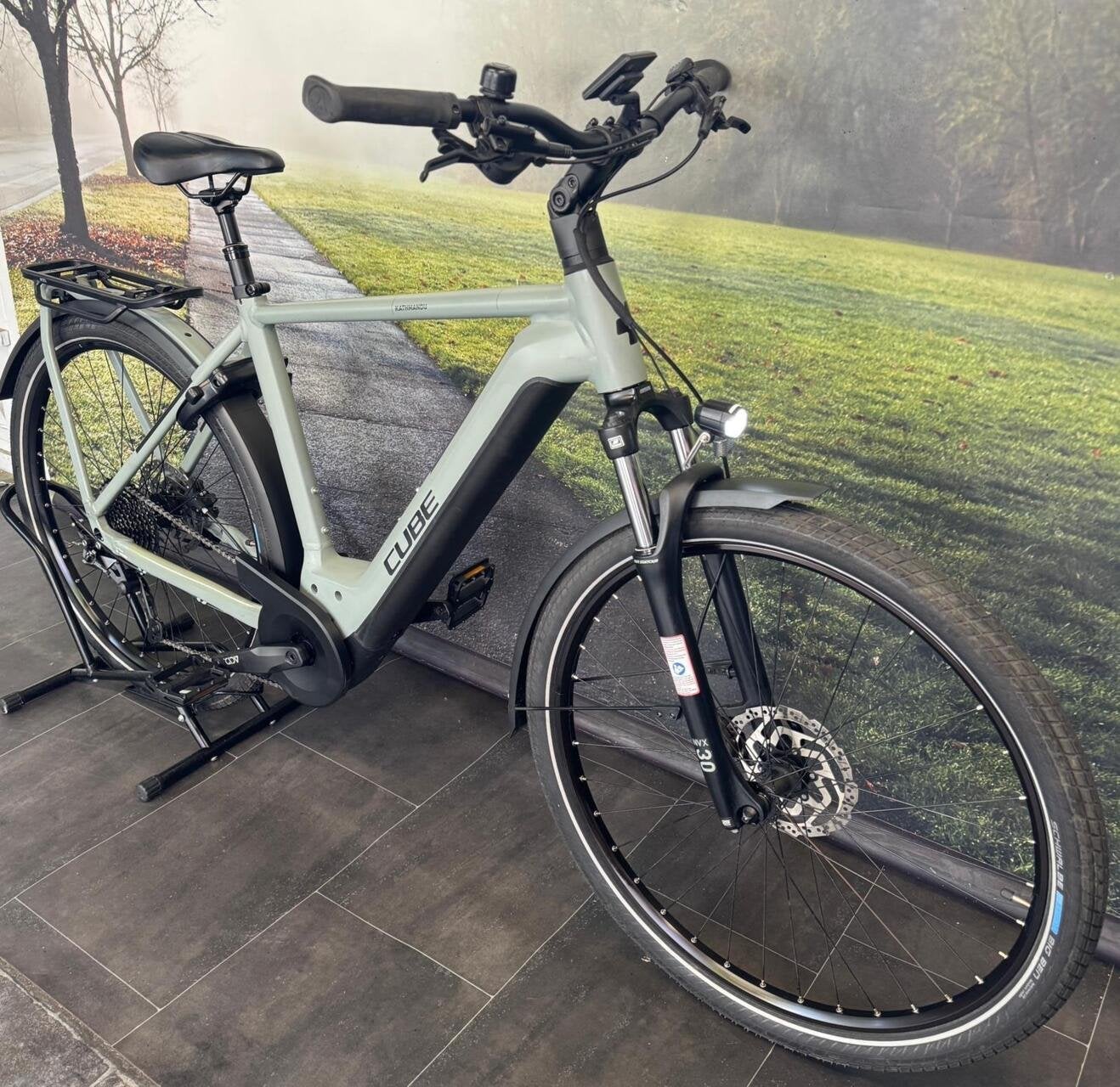 Cube Kathmandu | Elektrische fiets | Bosch CX Middenmotor, Fietsen en Brommers, Elektrische fietsen, Pending System GmbH & Co. KG