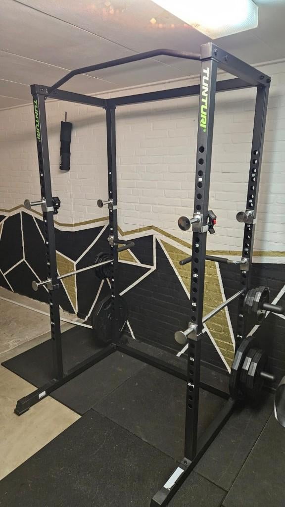 Tunturi squat rack en bench, Ophalen, Benen, Krachtstation, Zo goed als nieuw