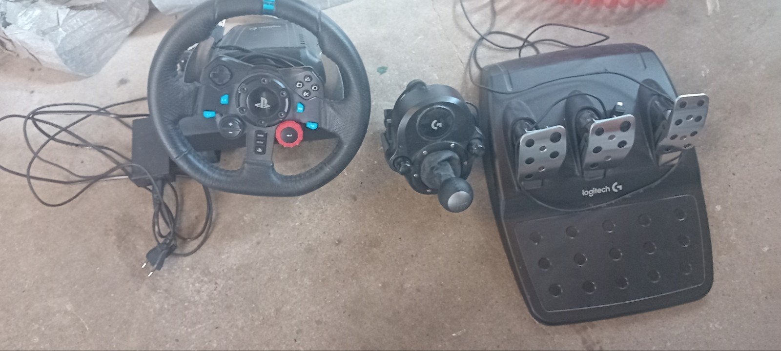 Logitech G29 racestuur met schakelpook en pedalen, Spelcomputers en Games, Ophalen of Verzenden, Gebruikt, Stuur of Pedalen, PlayStation 4