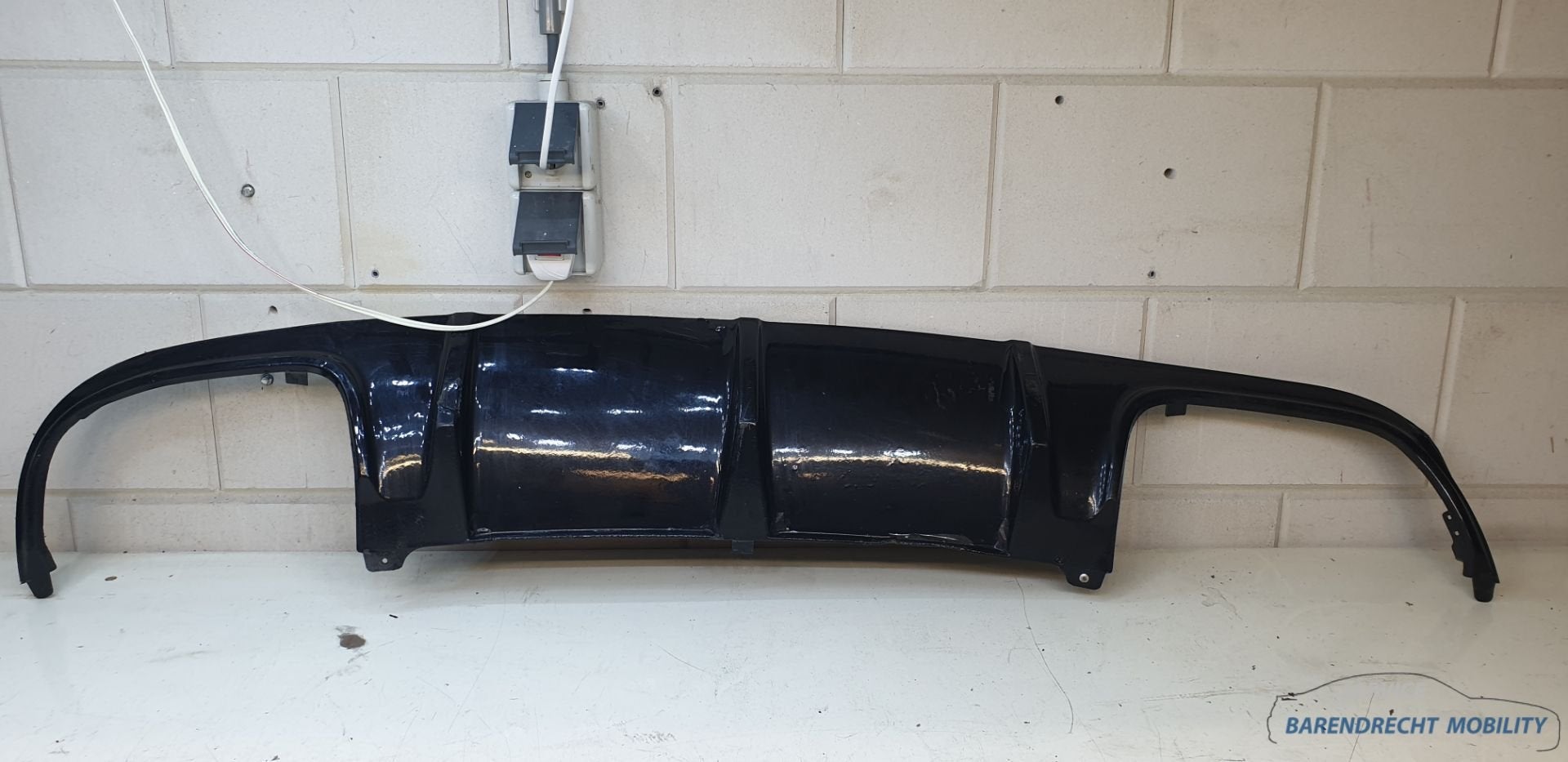 AMG Diffuser W204 C Klasse Mercedes A2048854525 origineel ge, Auto-onderdelen, Carrosserie en Plaatwerk, Gebruikt, Mercedes-Benz AG