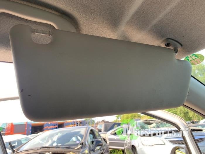 Zonneklep van een Opel Corsa, Gebruikt, -, -, Opel
