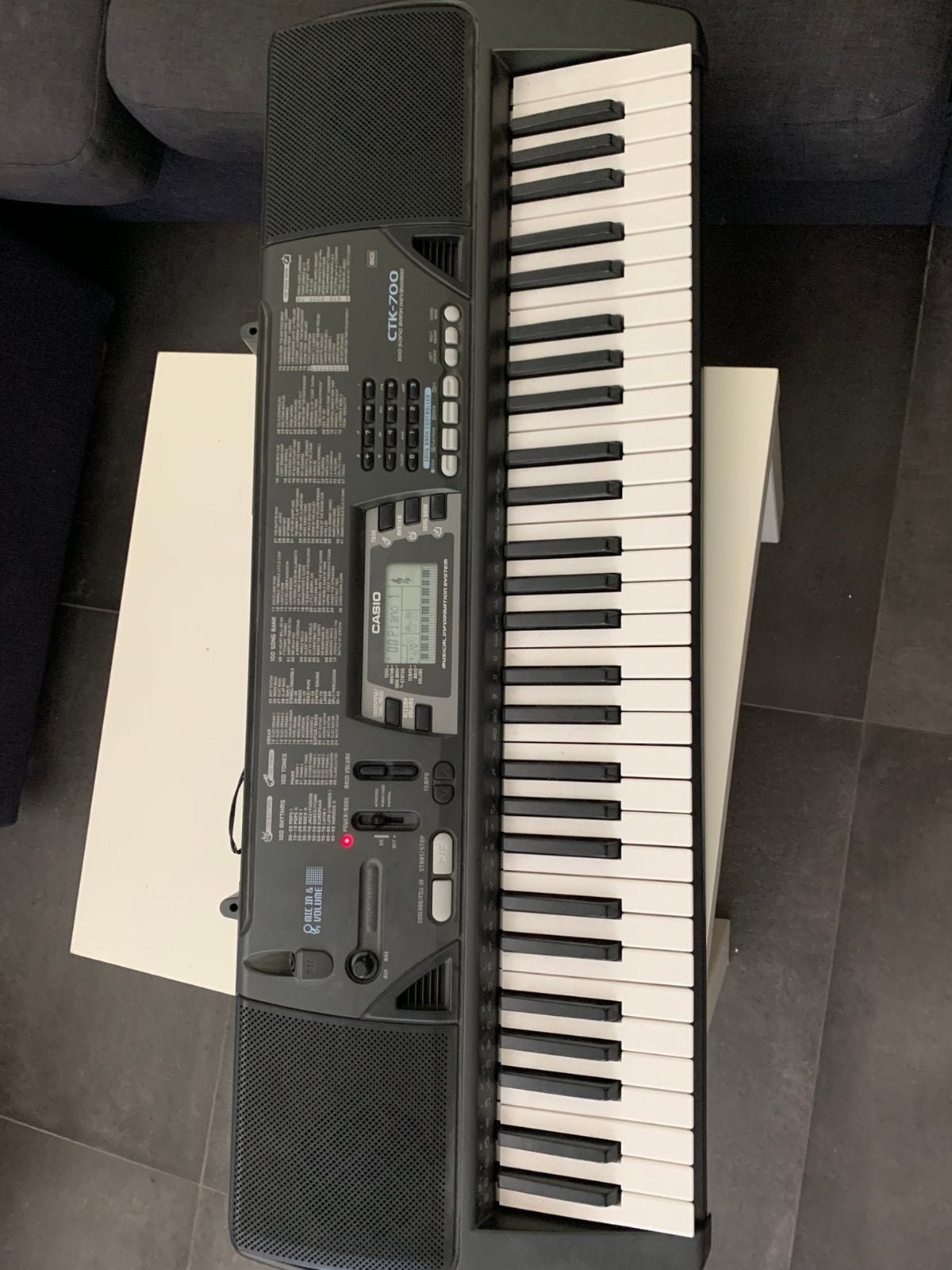 Casio CTK-700 keyboard nauwelijks gebruikt!, Muziek en Instrumenten, Ophalen, Casio, 61 toetsen, Midi-aansluiting