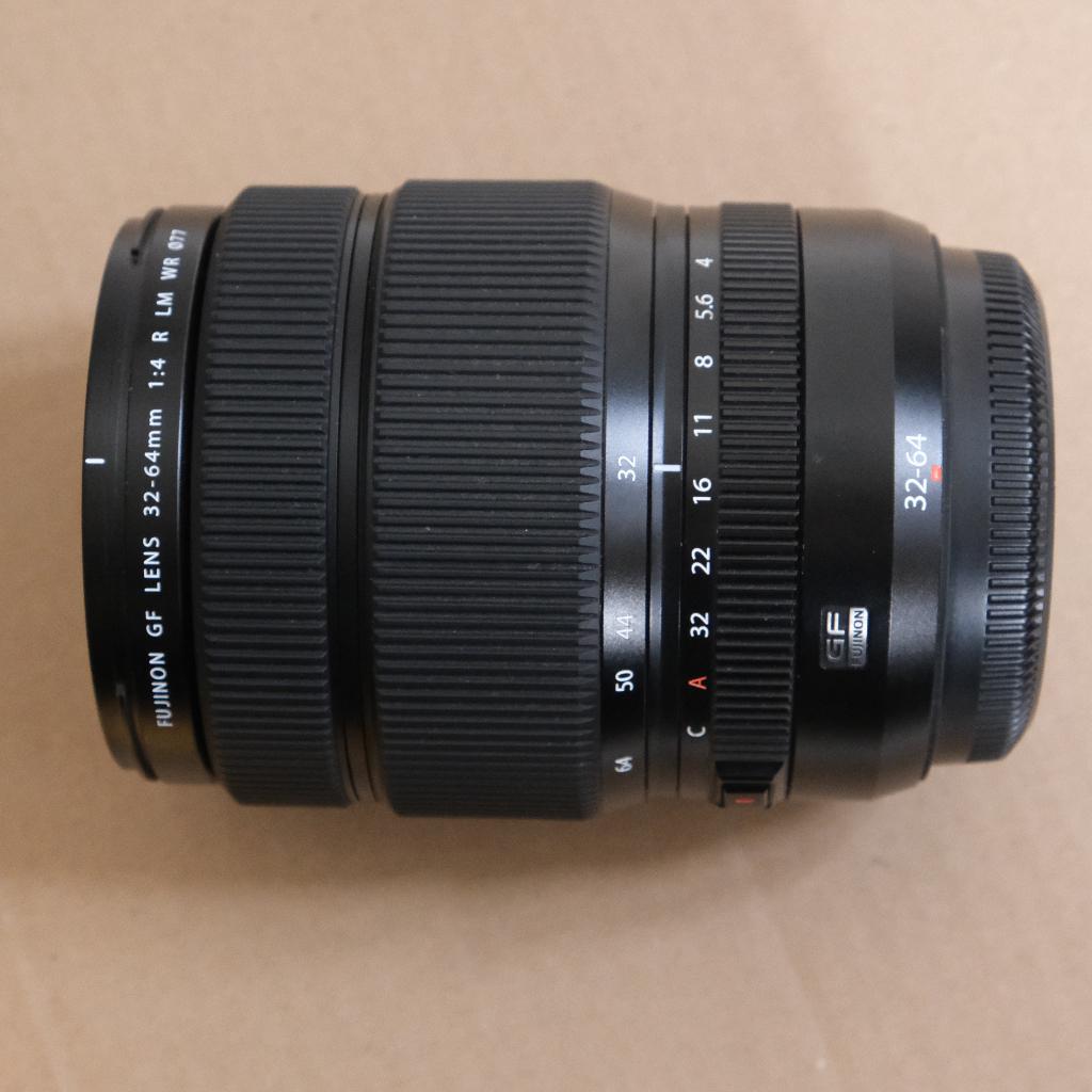 Lens voor FUJIFILM  GFX- GF 32-64 mm/ 4.0 R LM WR, Ophalen of Verzenden, Zo goed als nieuw, Groothoeklens, Zoom