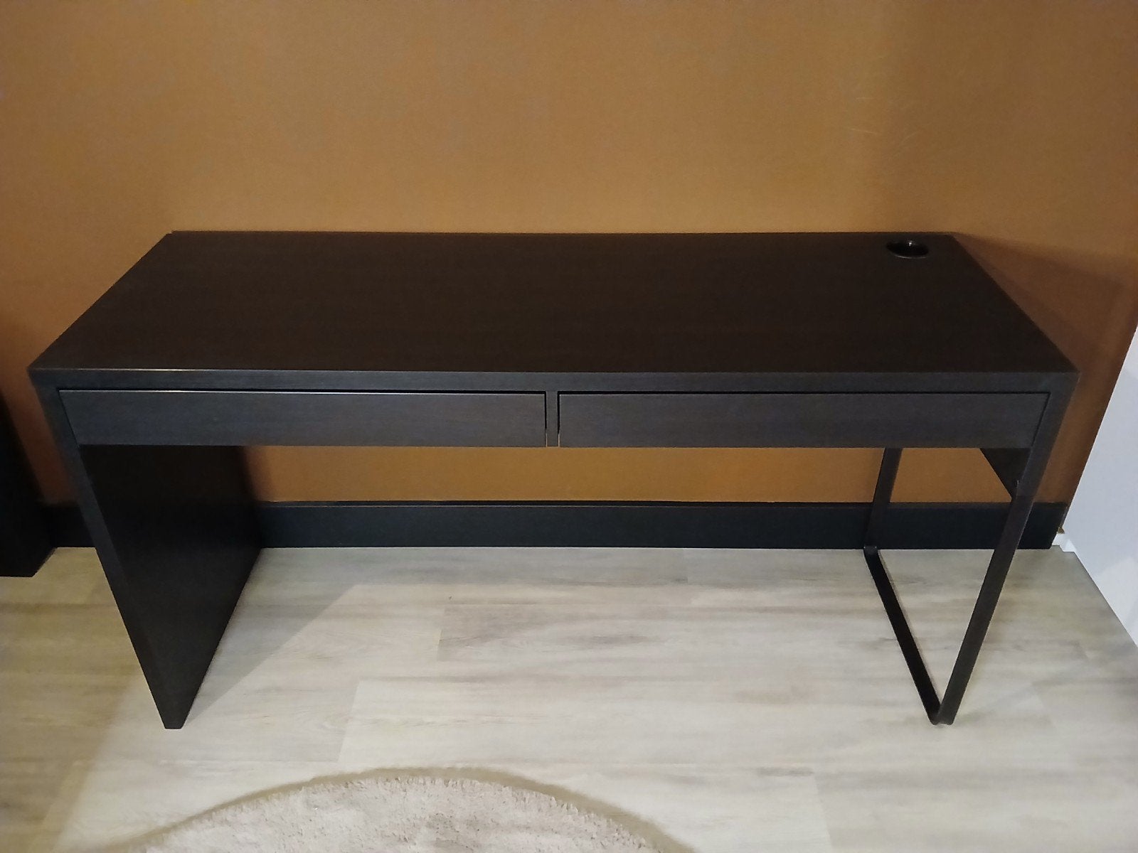 Micke ikea bureau 2 lades, Ophalen, Zo goed als nieuw