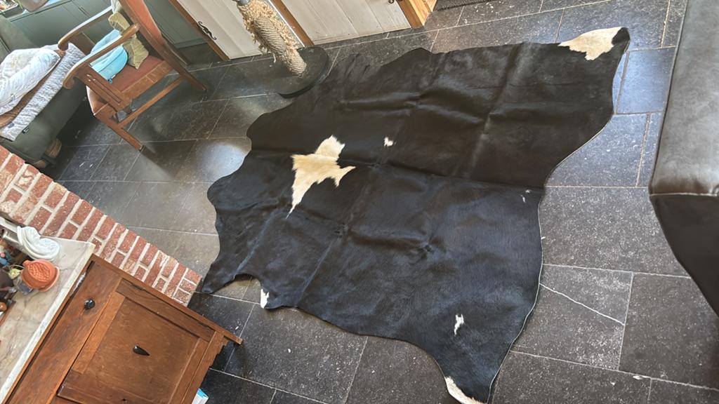 Prachtig zwart-wit koeienhuid kleed, 100 tot 150 cm, Zwart, Nieuw, Ophalen of Verzenden
