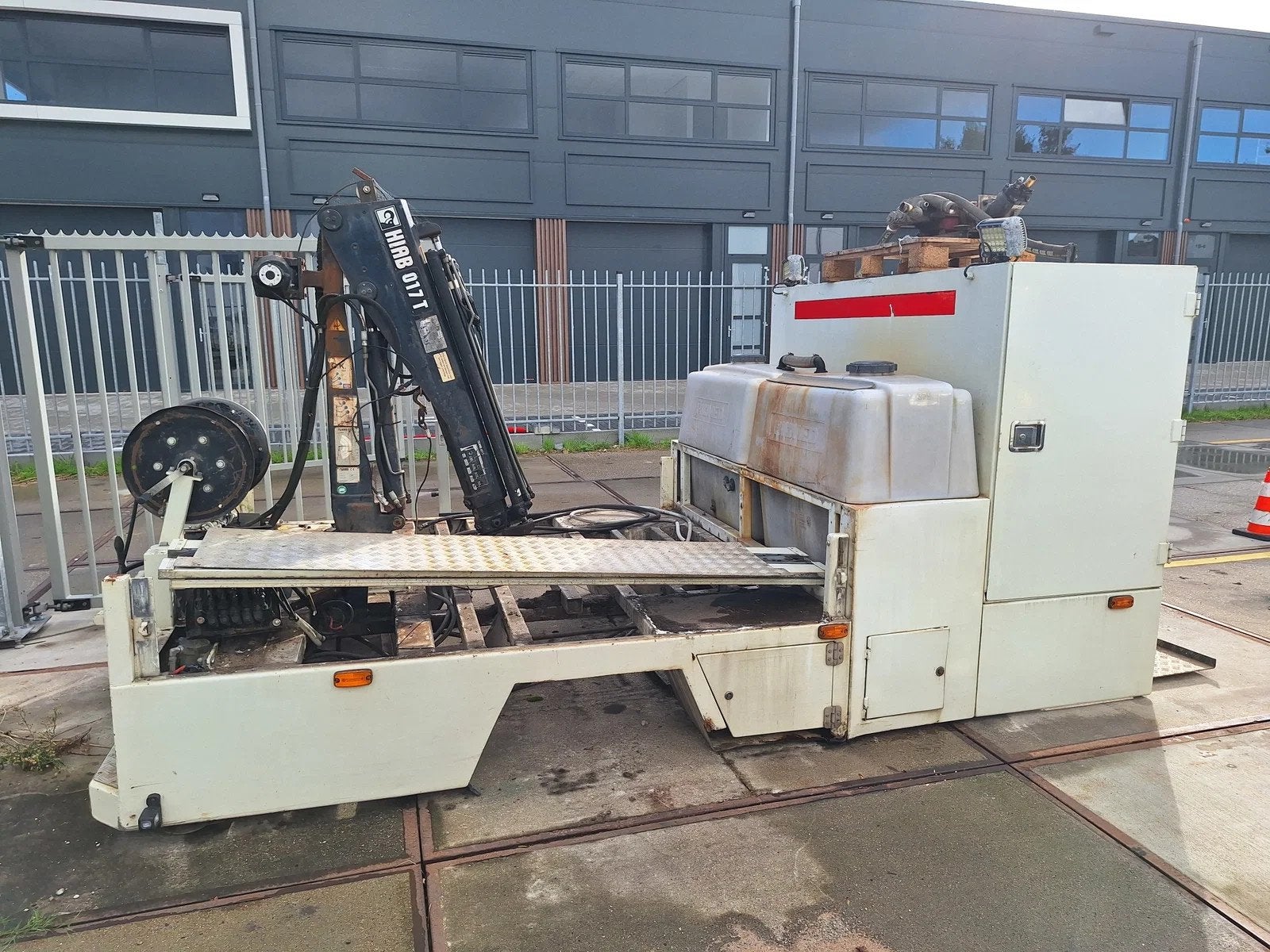 Hiab 017 T, Overige merken, Gebruikt, Overige brandstoffen, Wit