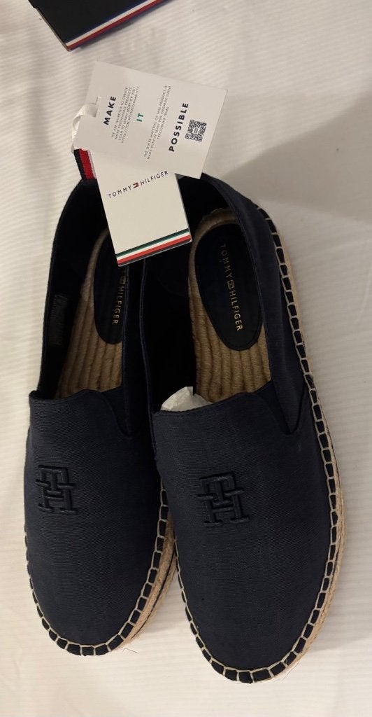 Tommy Hilfiger instappers in Marine maat 39, Blauw, Instappers, Ophalen of Verzenden, Zo goed als nieuw