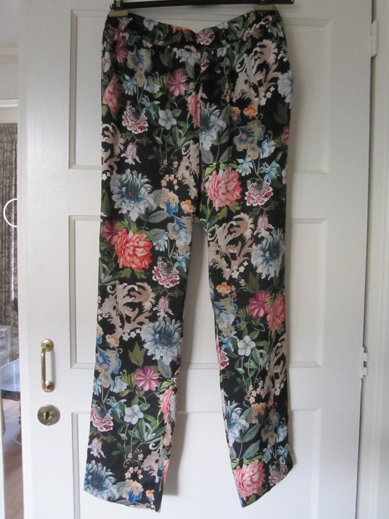 NIEUW: Hallhuber gebloemde zomer pantalon  38, Kleding | Dames, Maat 38/40 (M), Meerkleurig, Nieuw, Ophalen of Verzenden