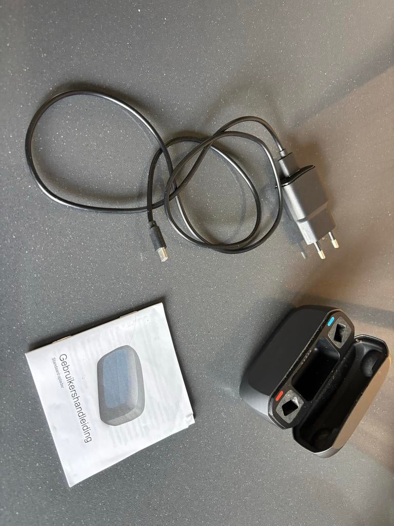 Oplader voor gehoorapparaten - Inclusief handleiding, Telecommunicatie, Mobiele telefoons | Telefoon-opladers, Zo goed als nieuw