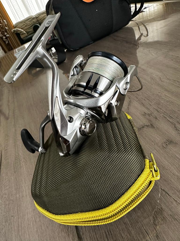 Shimano Stradic C3000-L - Perfecte staat, geüpgraded!, Ophalen, Zo goed als nieuw, Molen